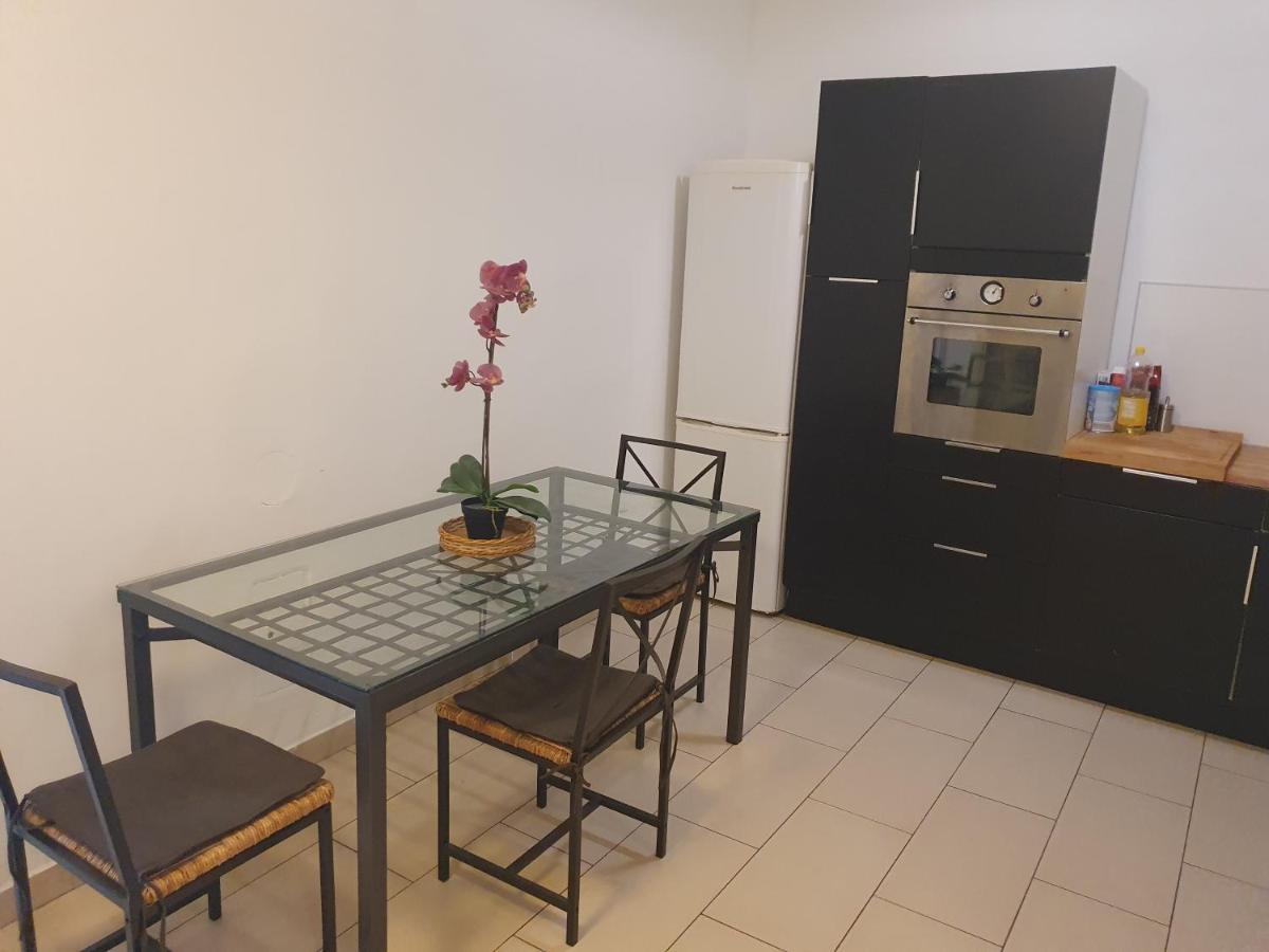 Spacious Apartment Near The Center ウィーン エクステリア 写真